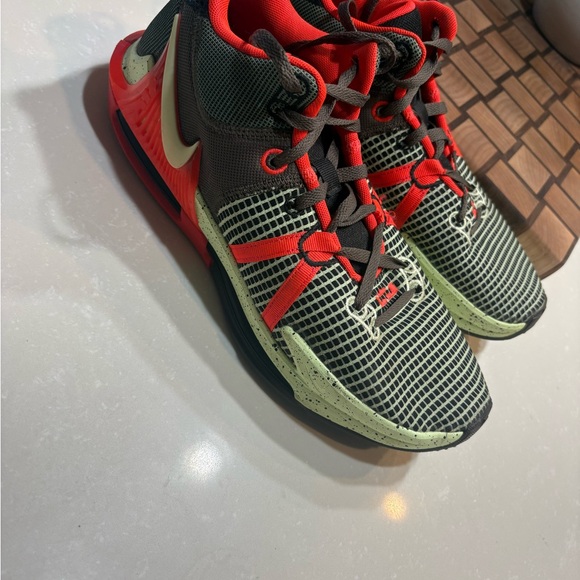 Nike LeBron Witness VII main image 4